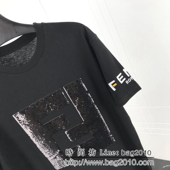 FENDI芬迪 19ss早春新款 袖子字母刺繡logo 純棉短袖 男女同款 ydi1771